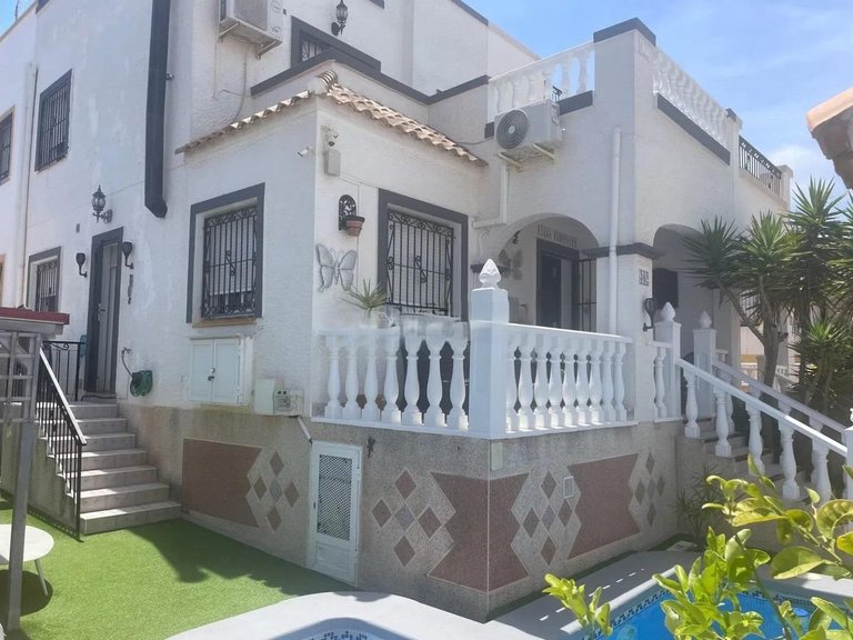 Town House for Sale in Costa Blanca Orihuela Costa, Alicante 2