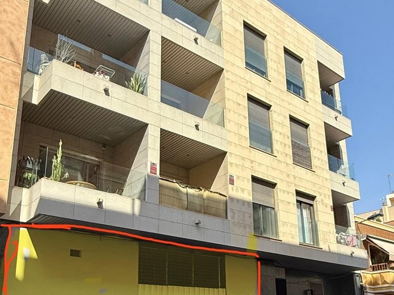 Commercial for Sale in Costa Blanca Torrevieja, Alicante 1