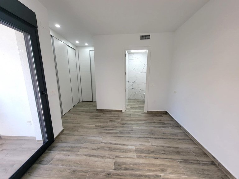 Apartment for Sale in Costa Blanca Torrevieja, Alicante 19