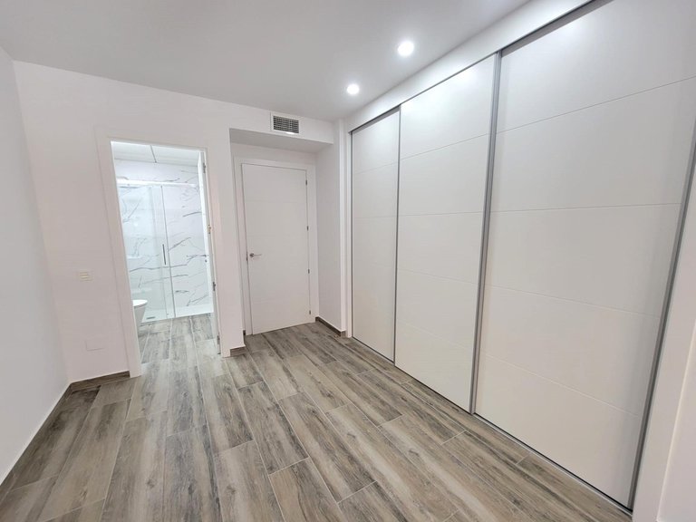 Apartment for Sale in Costa Blanca Torrevieja, Alicante 20