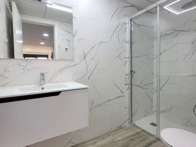 Apartment for Sale in Costa Blanca Torrevieja, Alicante 32