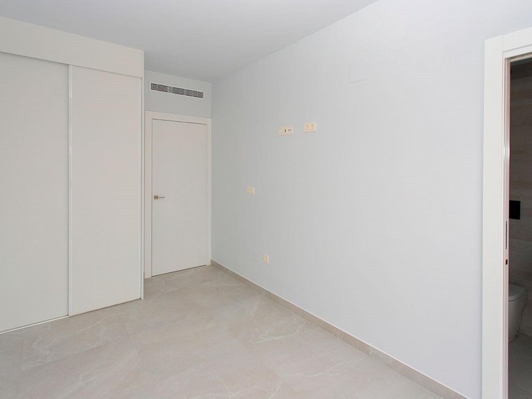 Apartment for Sale in Costa Blanca Torrevieja, Alicante 12