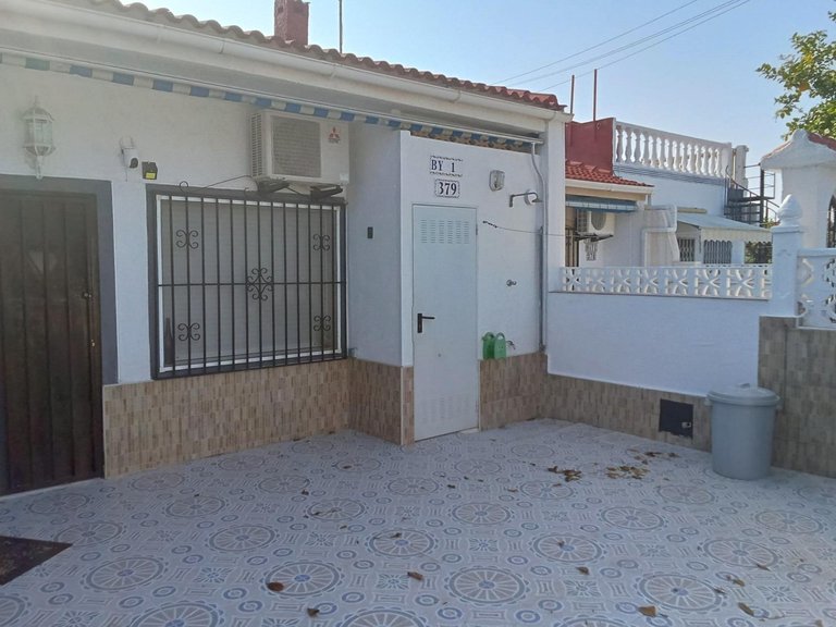 Villa for Sale in Torrevieja, Alicante 27