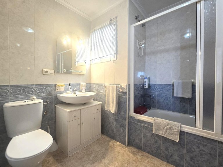 Apartment for Sale in Torrevieja, Alicante 23