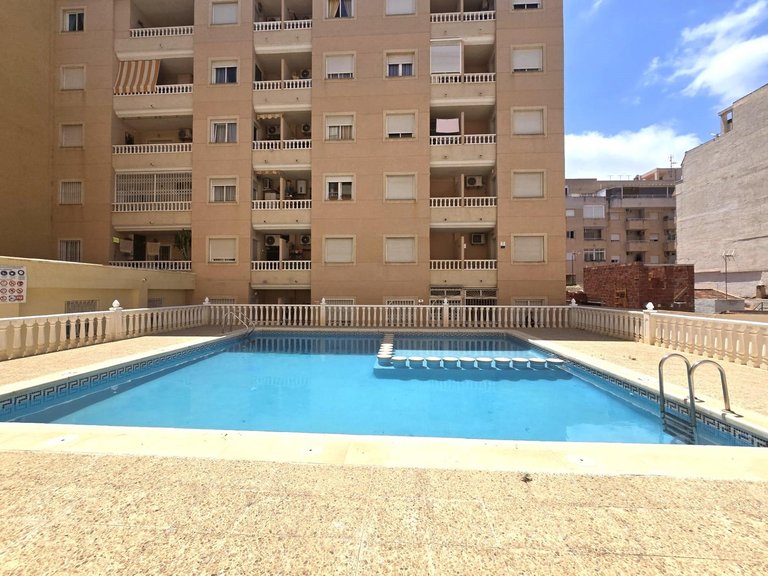 Apartment for Sale in Torrevieja, Alicante 27