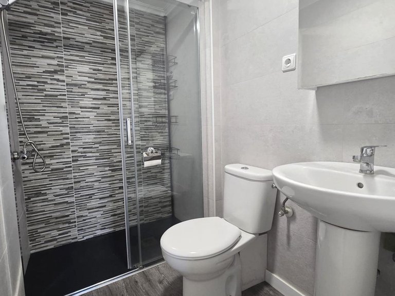 Apartment for Sale in Torrevieja, Alicante 25