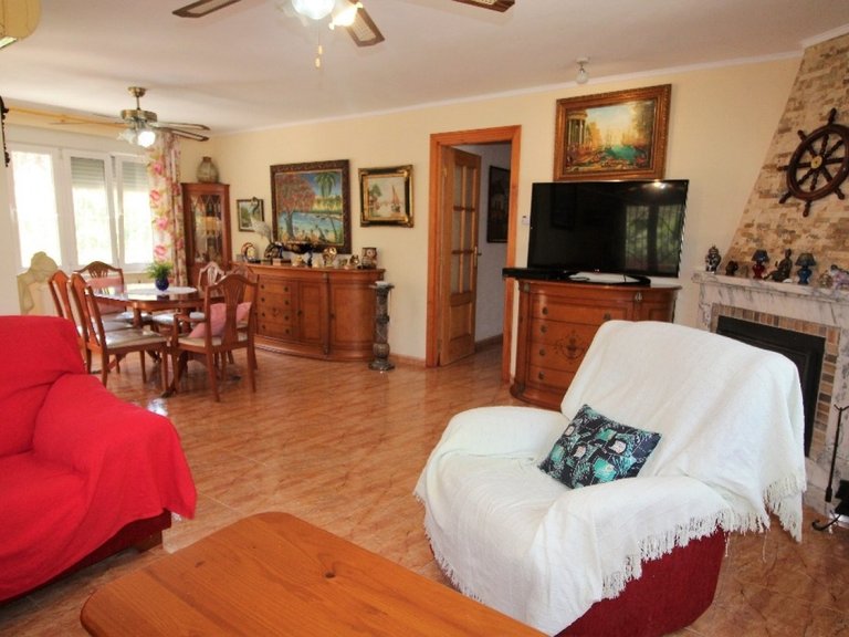 Villa for Sale in Costa Blanca Torrevieja, Alicante 11