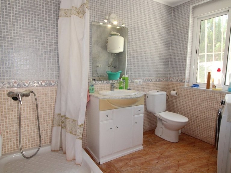 Villa for Sale in Costa Blanca Torrevieja, Alicante 37