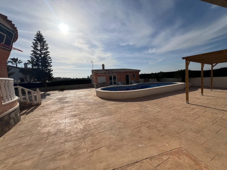 Villa for Sale in Costa Blanca Dolores, Alicante 27