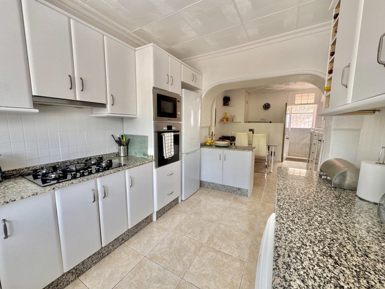 Villa for Sale in Costa Blanca Dolores, Alicante 12