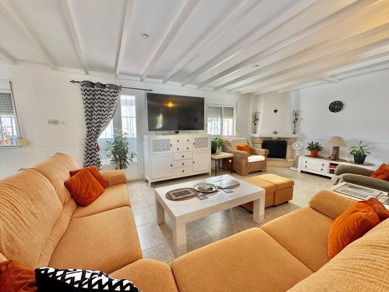 Villa for Sale in Costa Blanca Dolores, Alicante 16