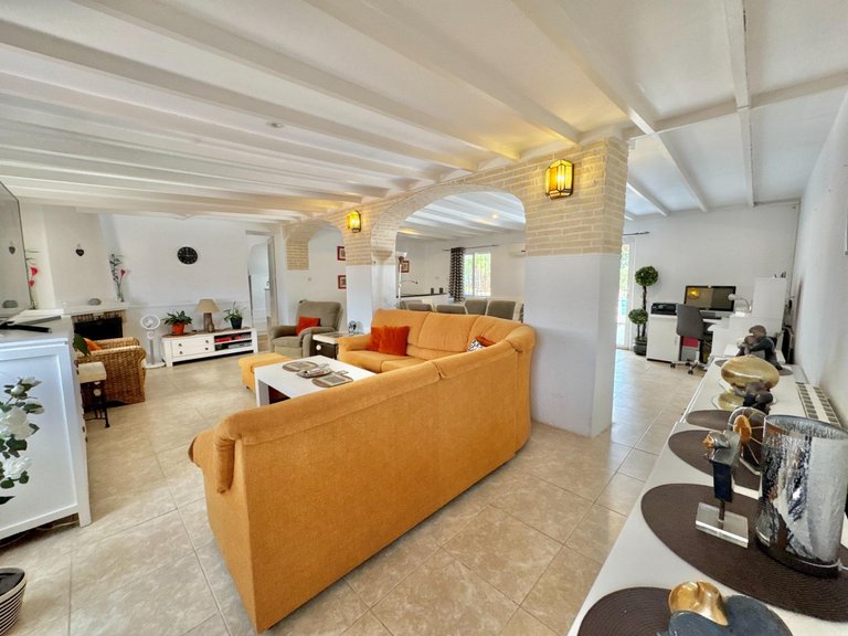 Villa for Sale in Costa Blanca Dolores, Alicante 22