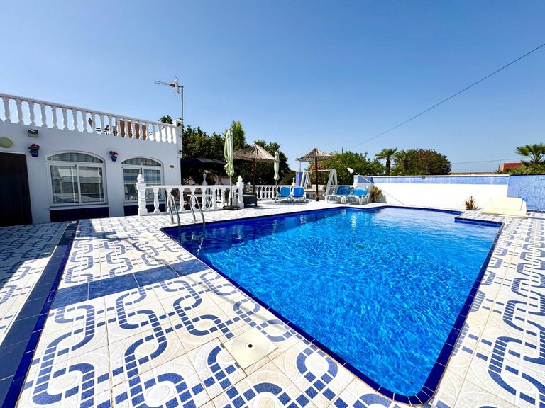 Villa for Sale in Costa Blanca Dolores, Alicante 42