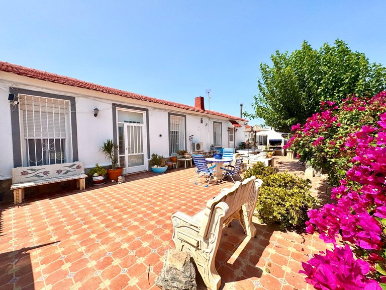Villa for Sale in Costa Blanca Dolores, Alicante 16