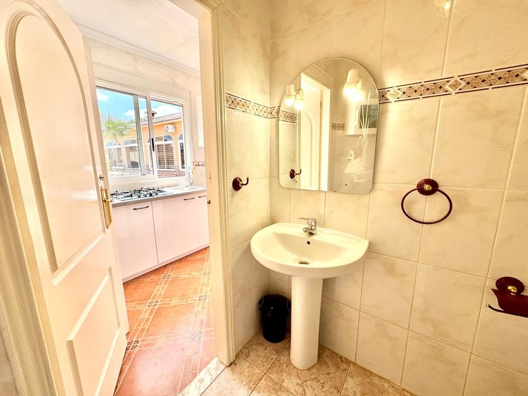 Villa for Sale in Costa Blanca Dolores, Alicante 13