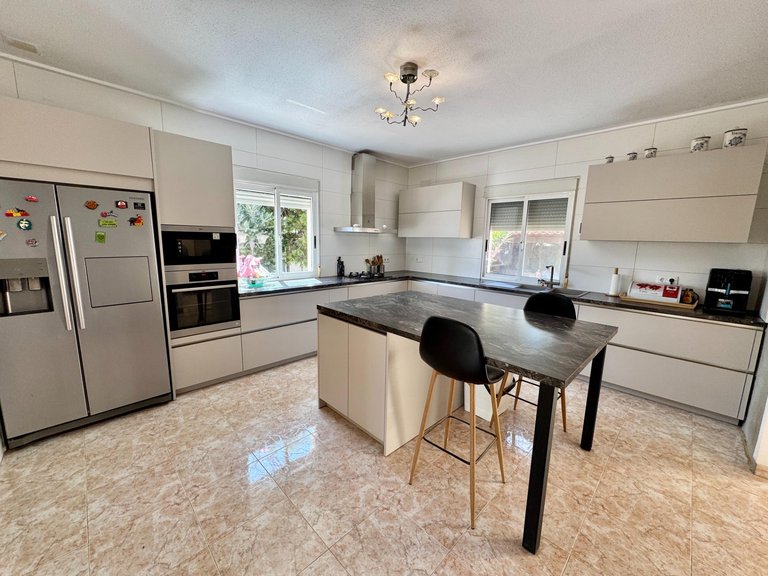 Villa for Sale in Costa Blanca Dolores, Alicante 2