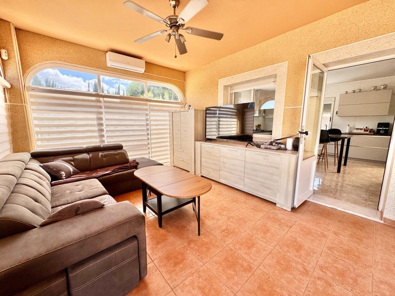 Villa for Sale in Costa Blanca Dolores, Alicante 3