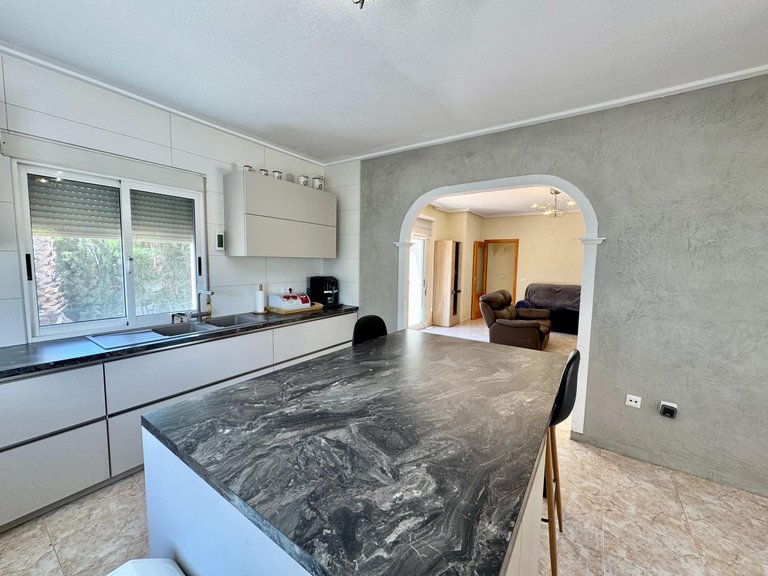 Villa for Sale in Costa Blanca Dolores, Alicante 30