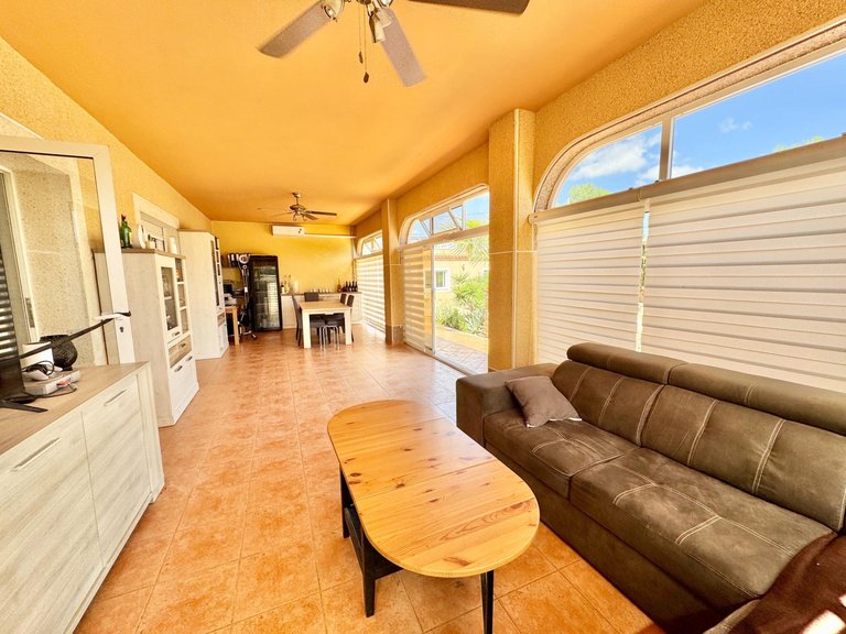 Villa for Sale in Costa Blanca Dolores, Alicante 31