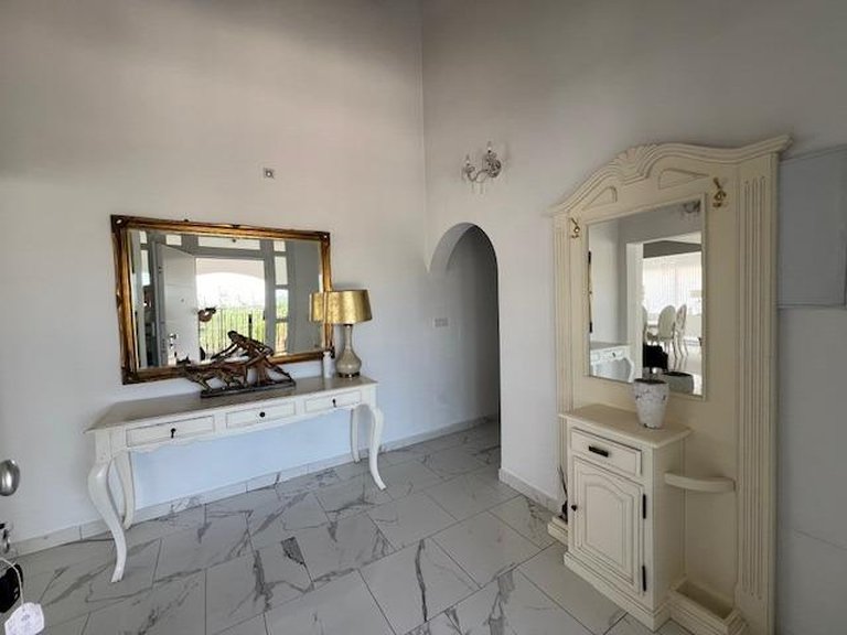 Villa for Sale in Costa Blanca Dolores, Alicante 29