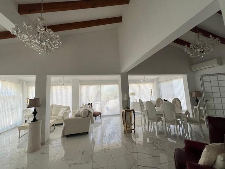 Villa for Sale in Costa Blanca Dolores, Alicante 7