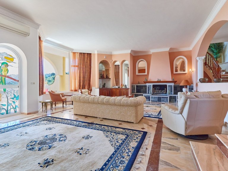 Apartment for Sale in Ojen, Malaga 57