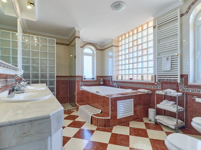 Apartment for Sale in Ojen, Malaga 73