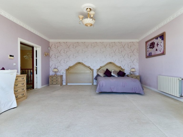 Apartment for Sale in Ojen, Malaga 77