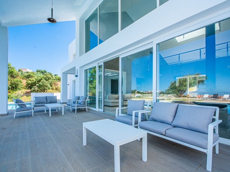 Apartment for Sale in Ojen, Malaga 56