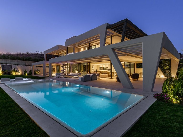 Villa for Sale in Marbella, Malaga 15