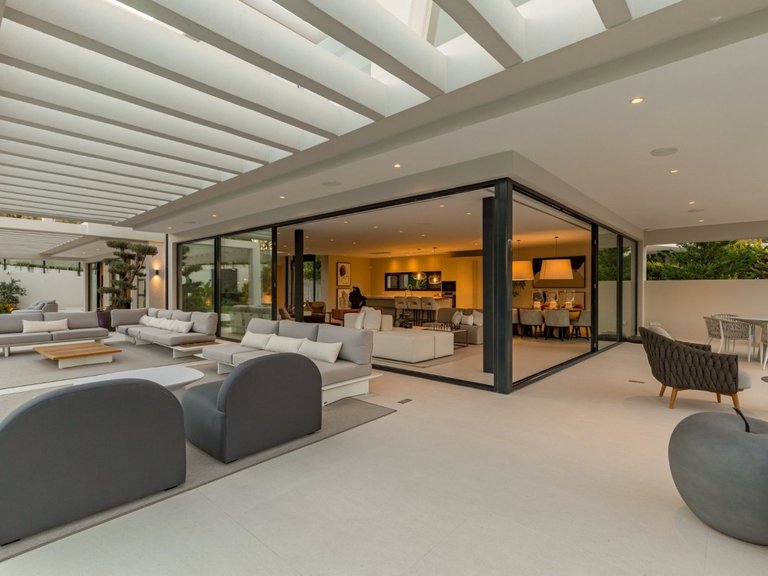 Villa for Sale in Marbella, Malaga 18