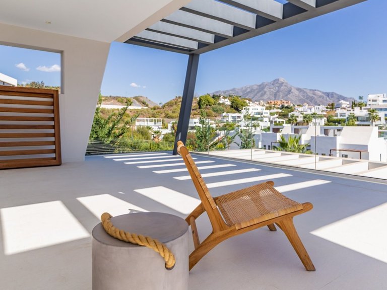 Villa for Sale in Marbella, Malaga 25