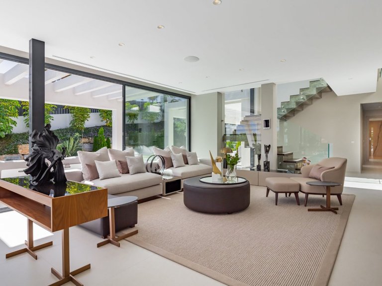 Villa for Sale in Marbella, Malaga 29