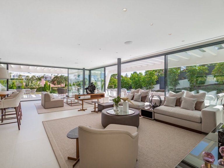 Villa for Sale in Marbella, Malaga 30