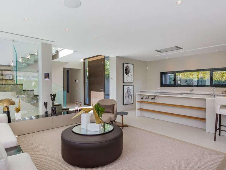 Villa for Sale in Marbella, Malaga 32