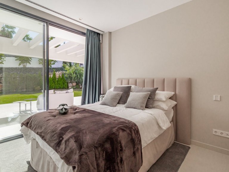 Villa for Sale in Marbella, Malaga 36