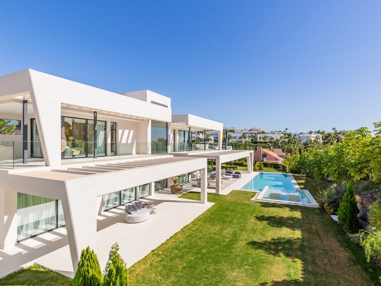 Villa for Sale in Marbella, Malaga 5