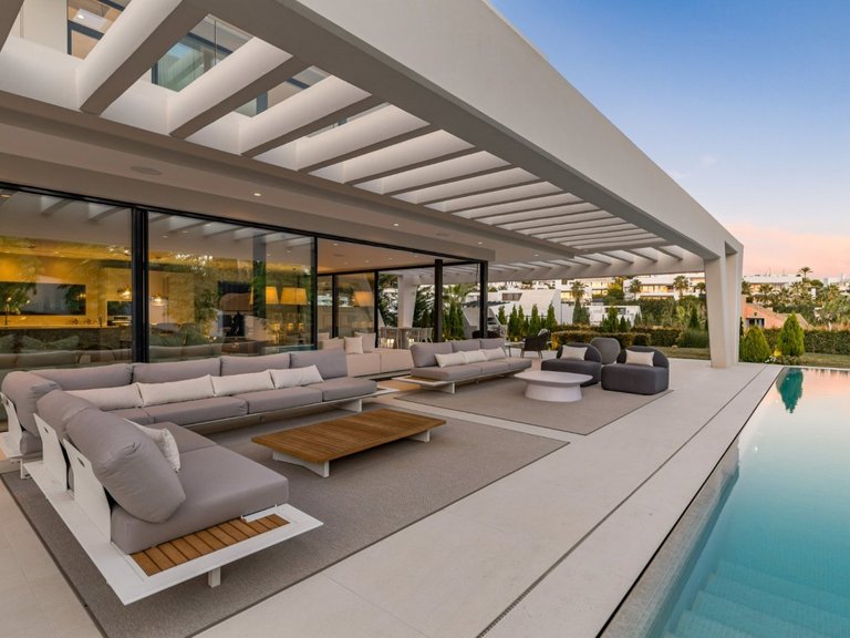 Villa for Sale in Marbella, Malaga 7