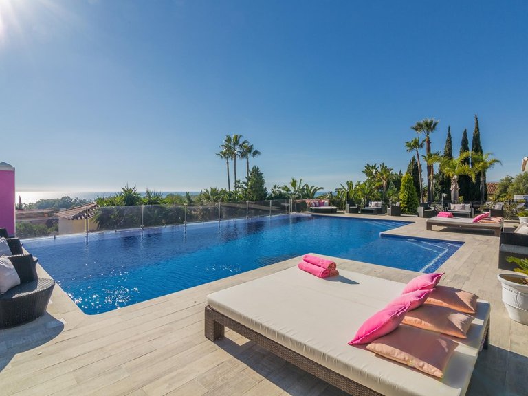 Villa for Sale in Marbella, Malaga 11