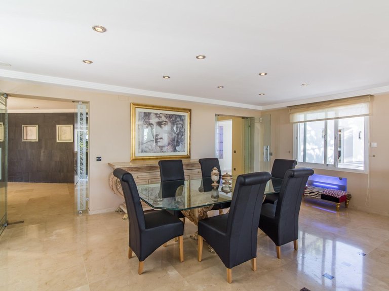 Villa for Sale in Marbella, Malaga 29