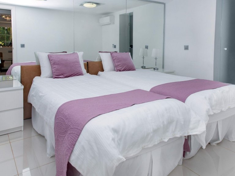 Villa for Sale in Marbella, Malaga 33