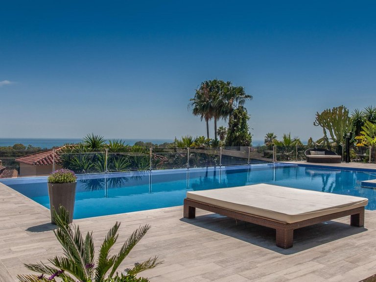 Villa for Sale in Marbella, Malaga 5