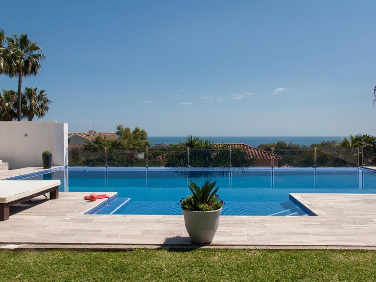 Villa for Sale in Marbella, Malaga 7