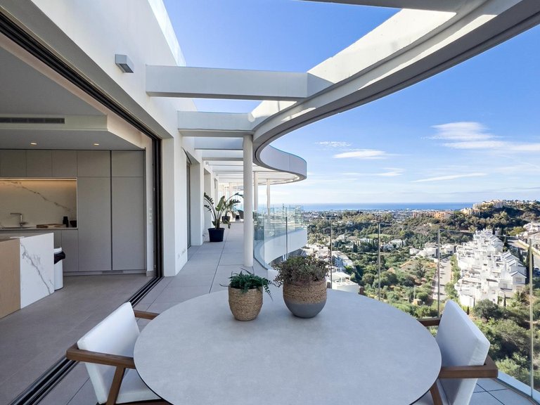 Apartment for Sale in Marbella, Malaga 38