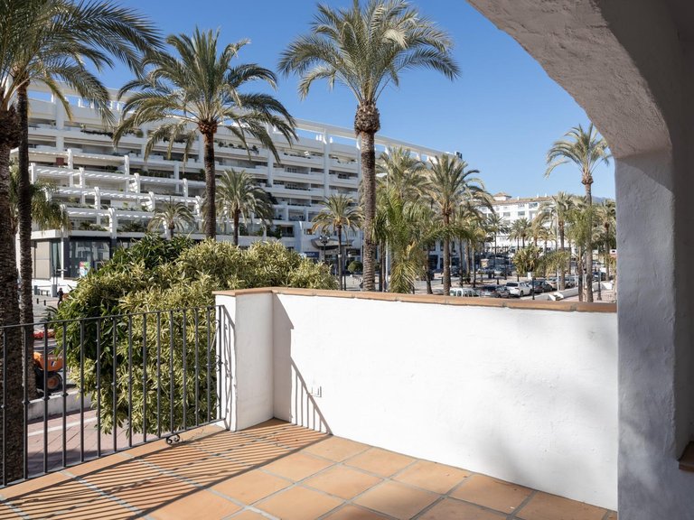 Apartment for Sale in Marbella, Malaga 26