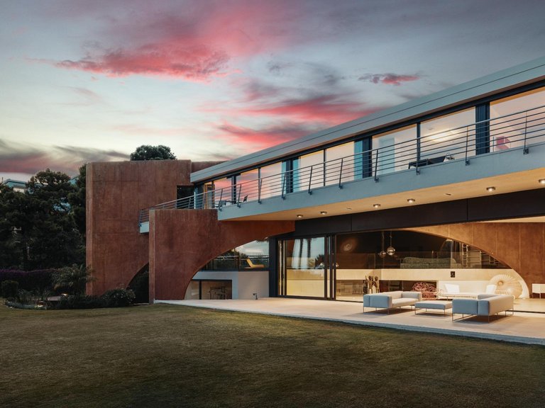 Villa for Sale in Benahavis, Malaga 1