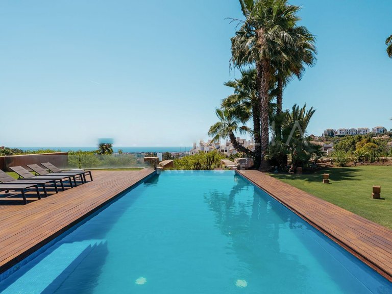 Villa for Sale in Benahavis, Malaga 17