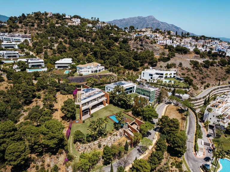 Villa for Sale in Benahavis, Malaga 7