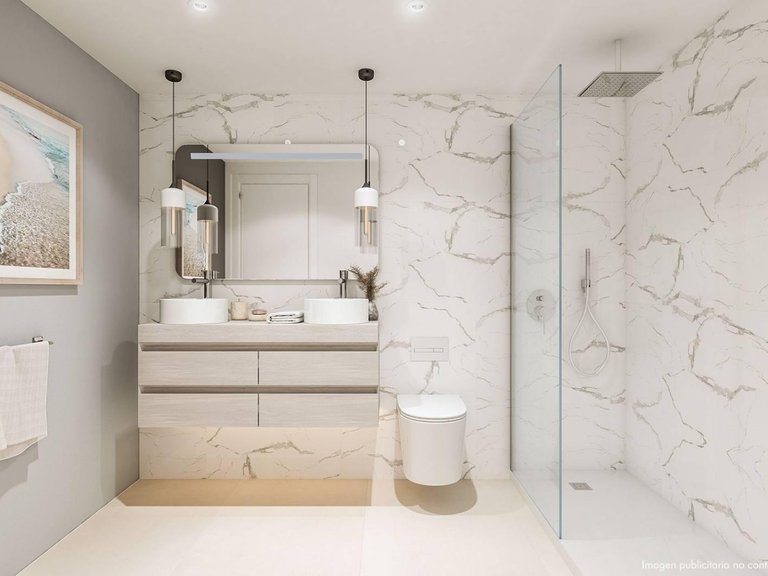 Apartment for Sale in Benalmádena, Malaga 9