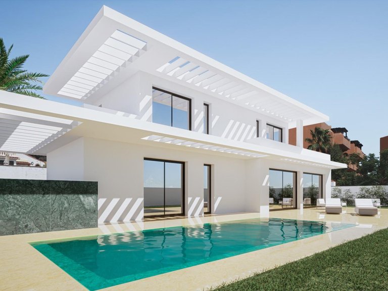 Villa for Sale in Estepona, Malaga 1